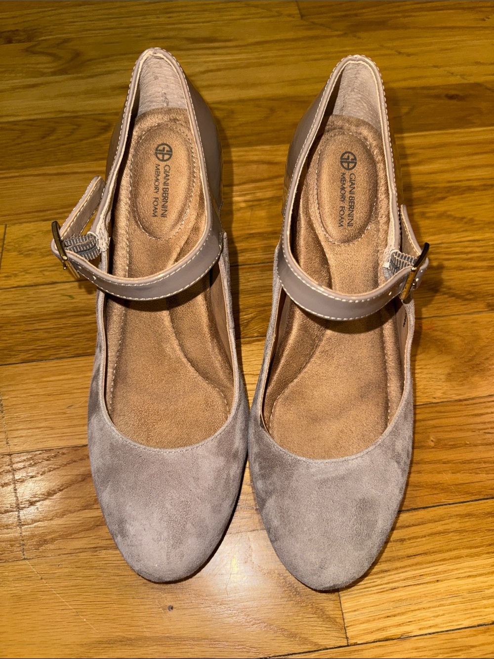 Giani Bernini Gray Taupe Mary Jane pump with Buckle